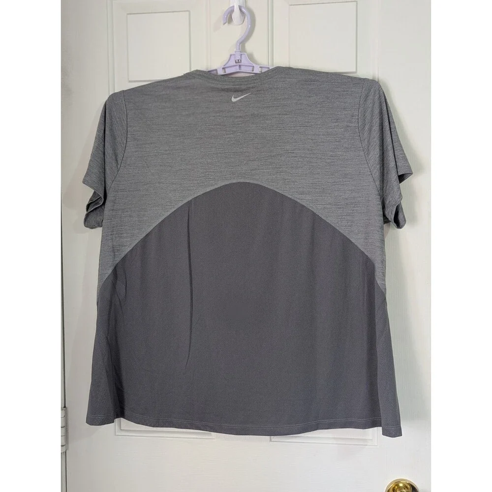 Nike Running Dri Fit S/S Athletic Shirt Womens 2X Heather Gray Mesh Stretch Logo